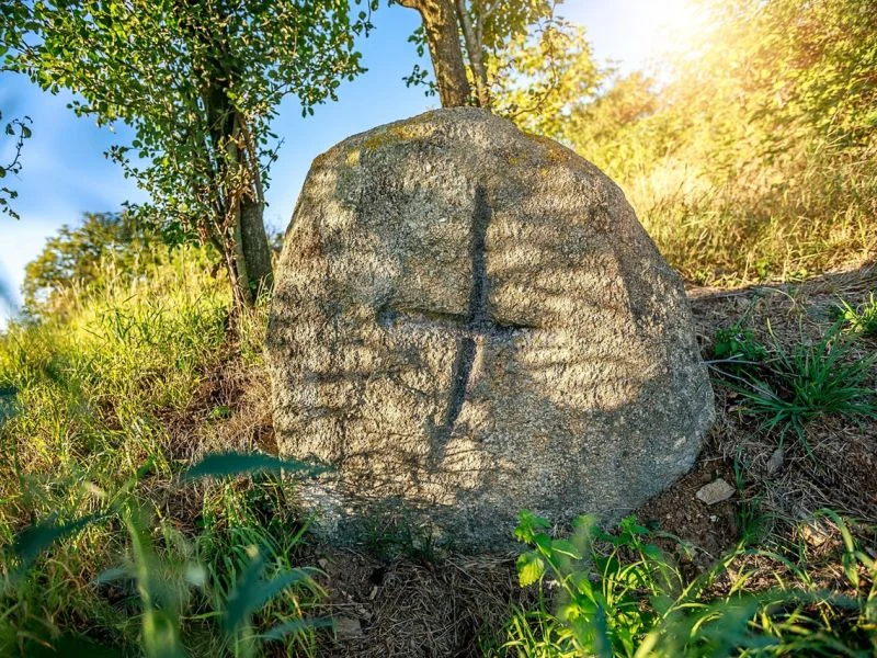 Smírčí kámen a boží muka